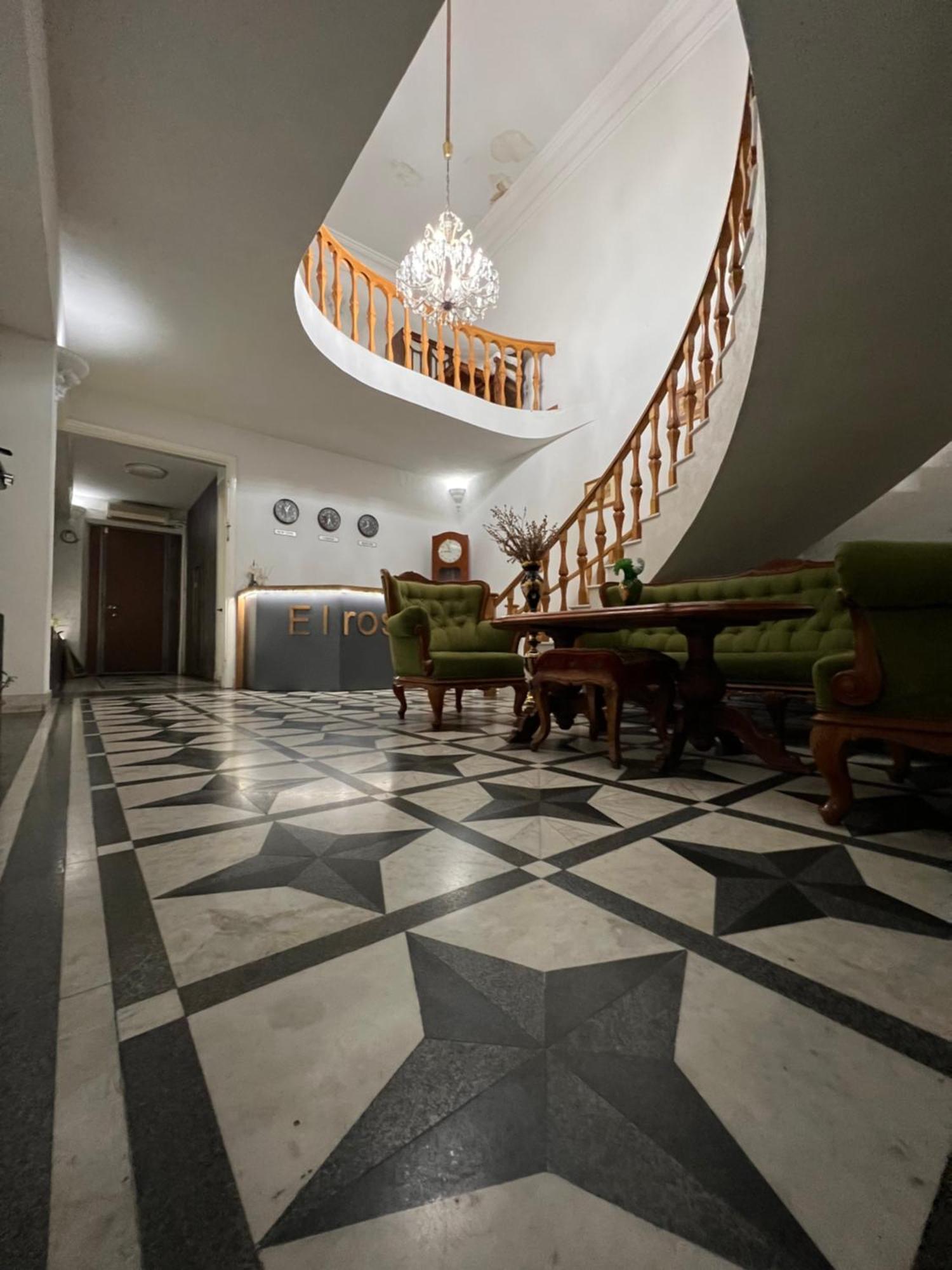 Elross Hotel Erévan Extérieur photo