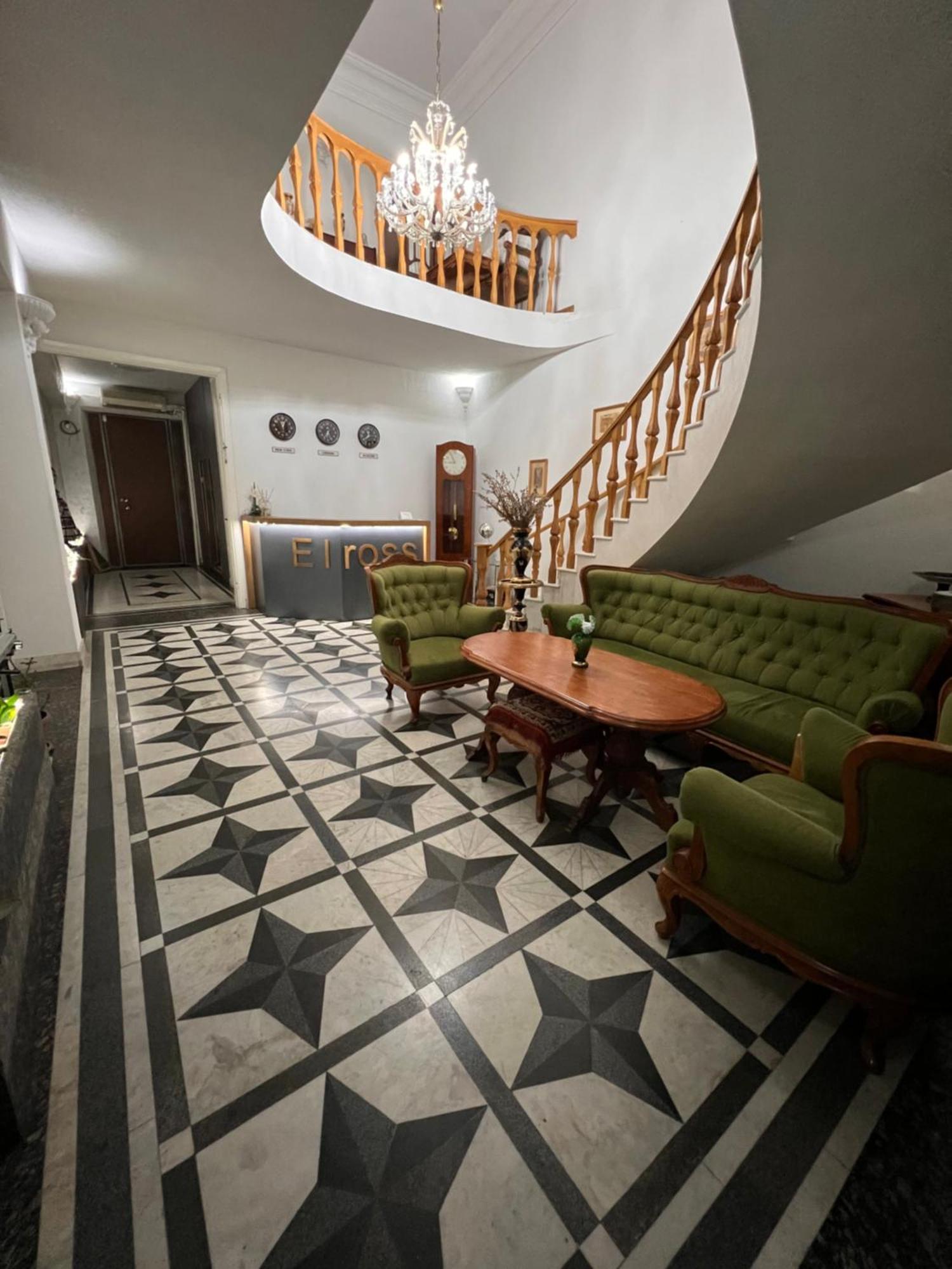 Elross Hotel Erévan Extérieur photo