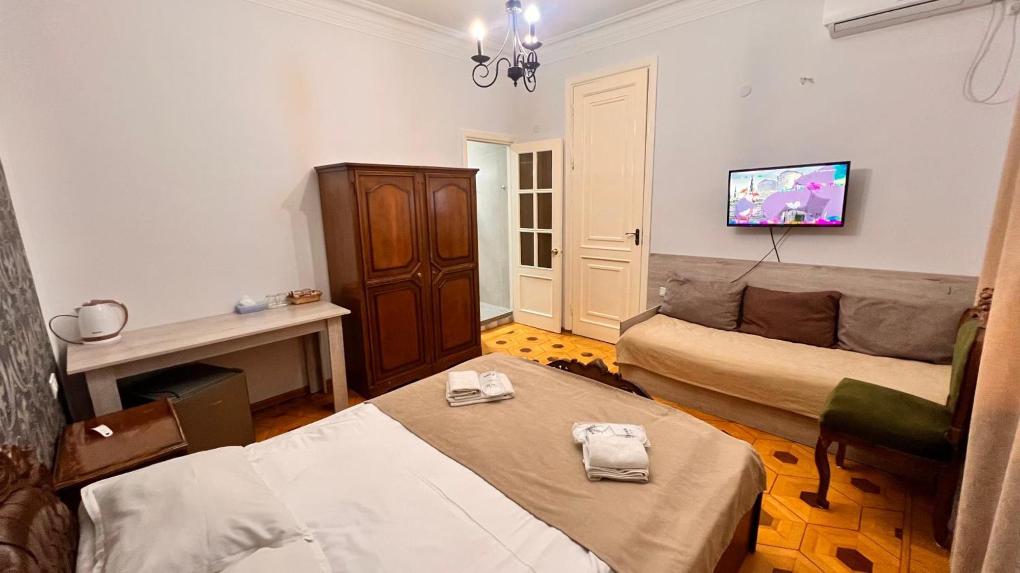 Elross Hotel Erévan Extérieur photo