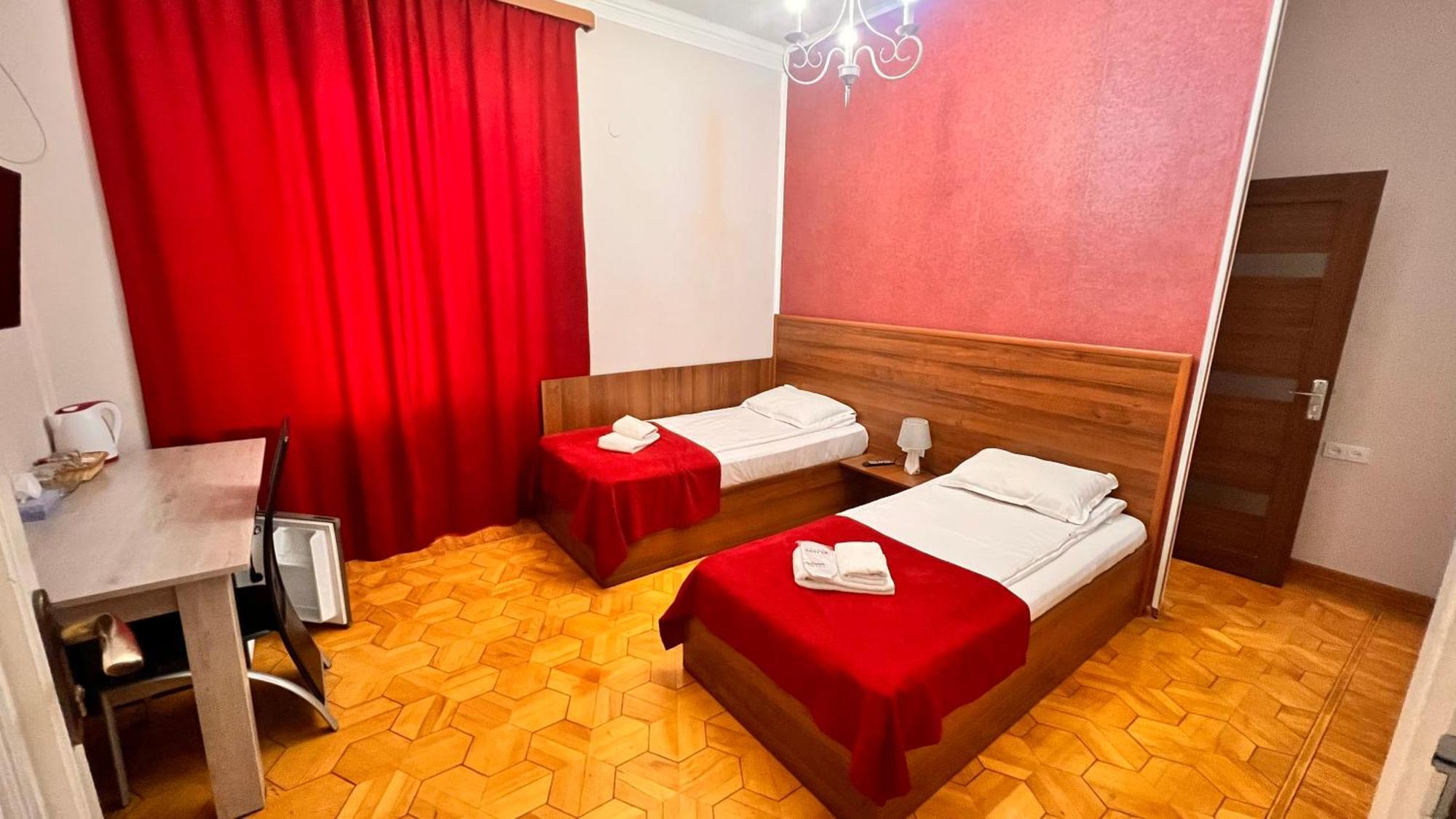 Elross Hotel Erévan Extérieur photo