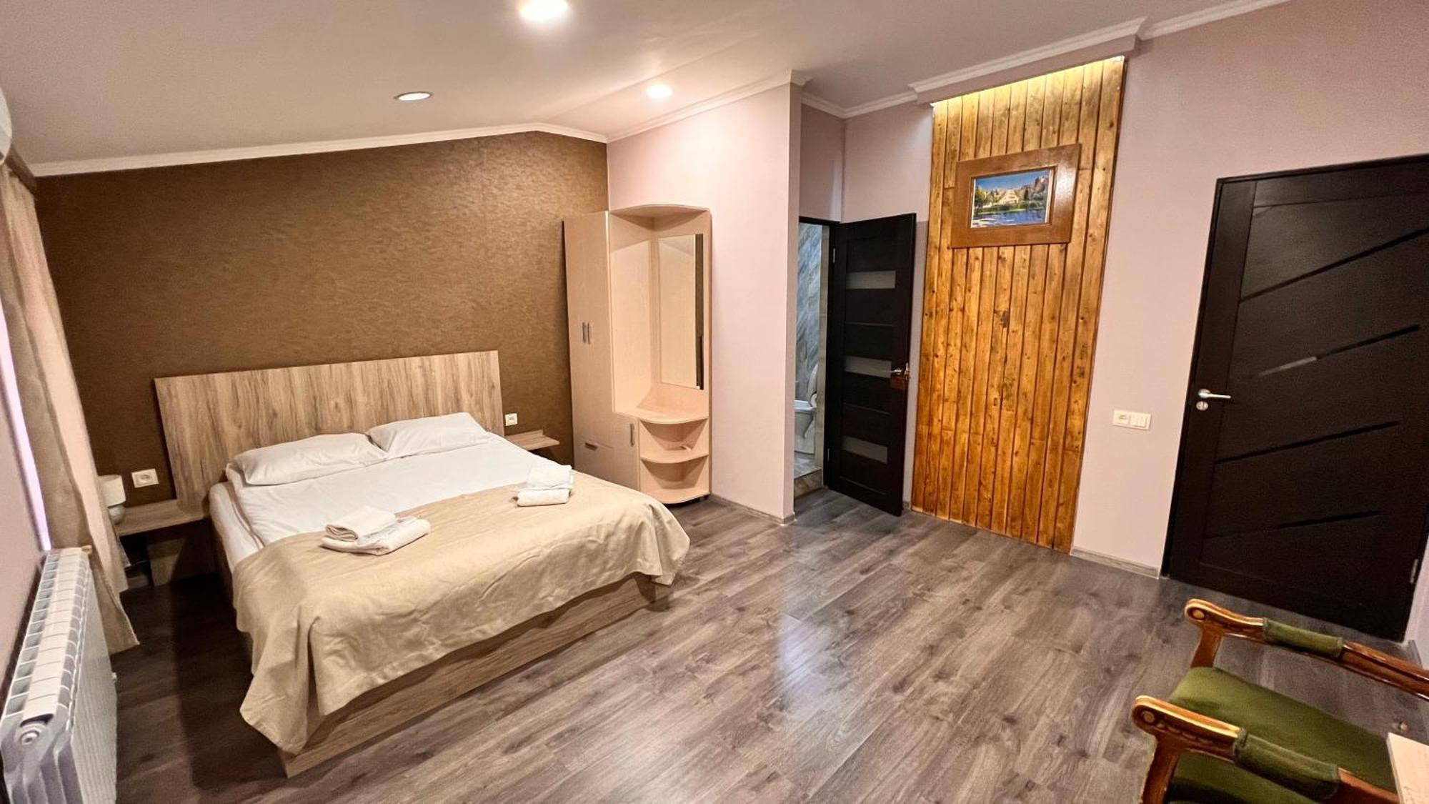 Elross Hotel Erévan Extérieur photo